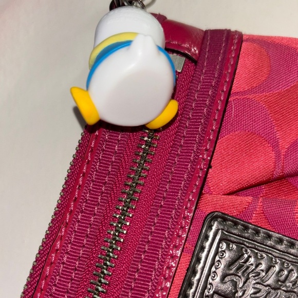 Peckle keychain - Picture 3 of 4